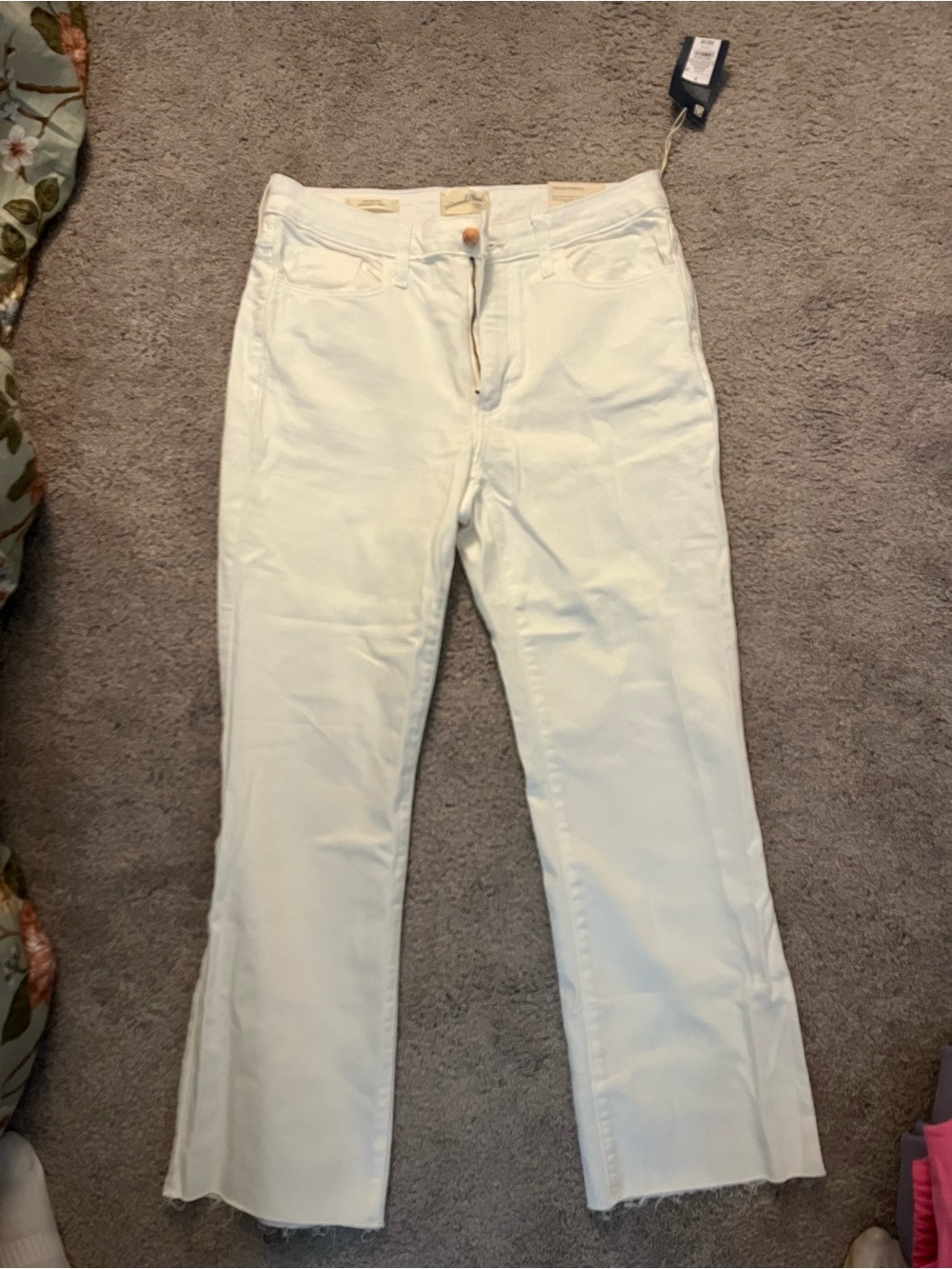 Universal Thread White Boot Cut Jeans